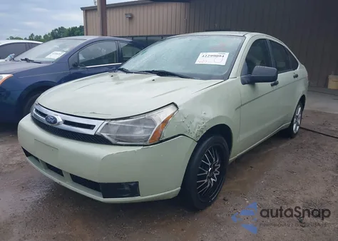 2010 Ford Focus S z USA, uszkodzony, nr VIN 1FAHP3EN0AW185692